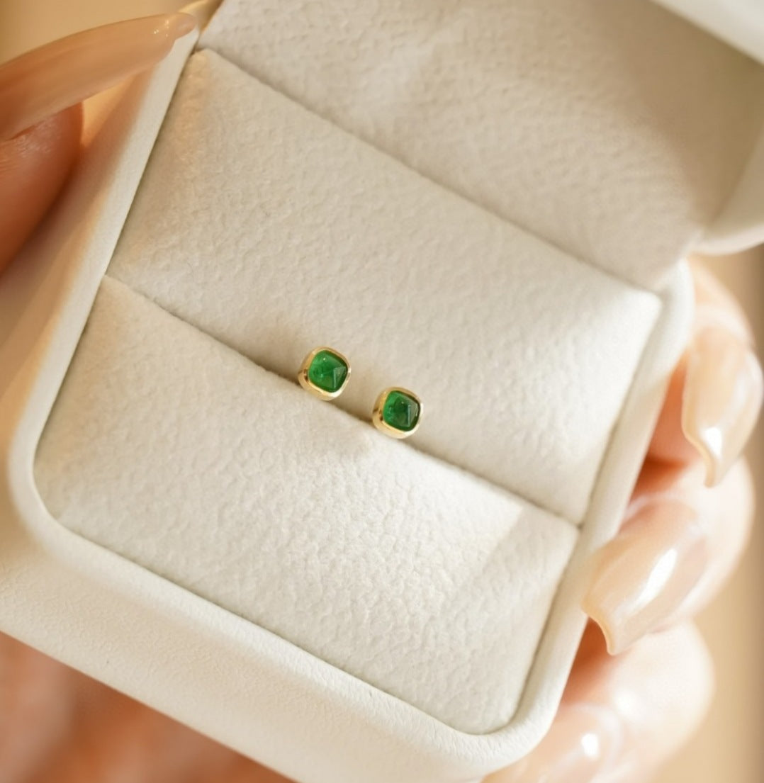 18k Sugar Tower Emerald Stud Earrings
